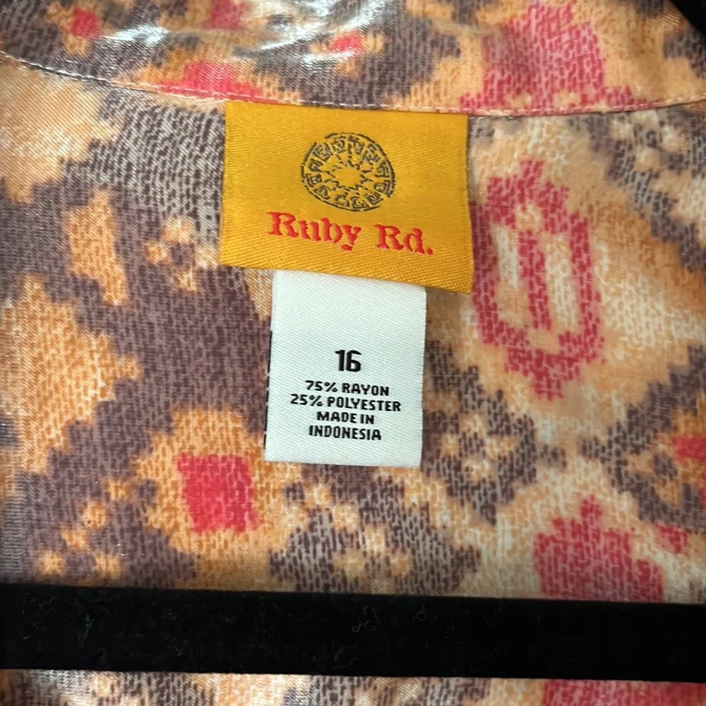 Ruby Rd Wrinkle Resistant Blouse - Picture 5 of 7